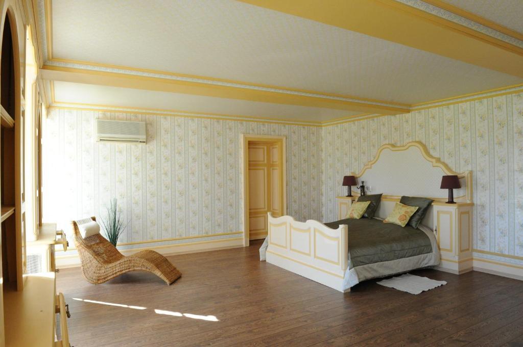 Chateau De Lacaze Lagarrigue  객실 사진